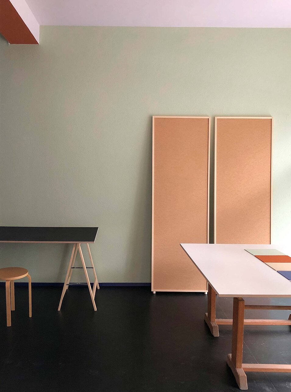 MIK atelier design desk stool wall branding bern